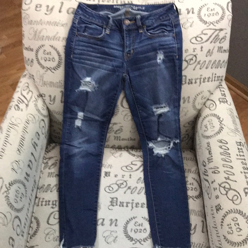 Factory distressed American Eagle jegging.